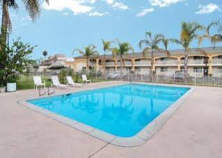 Motel 6 Garden Grove Exterior foto