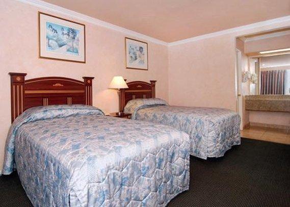 Motel 6 Garden Grove Habitación foto